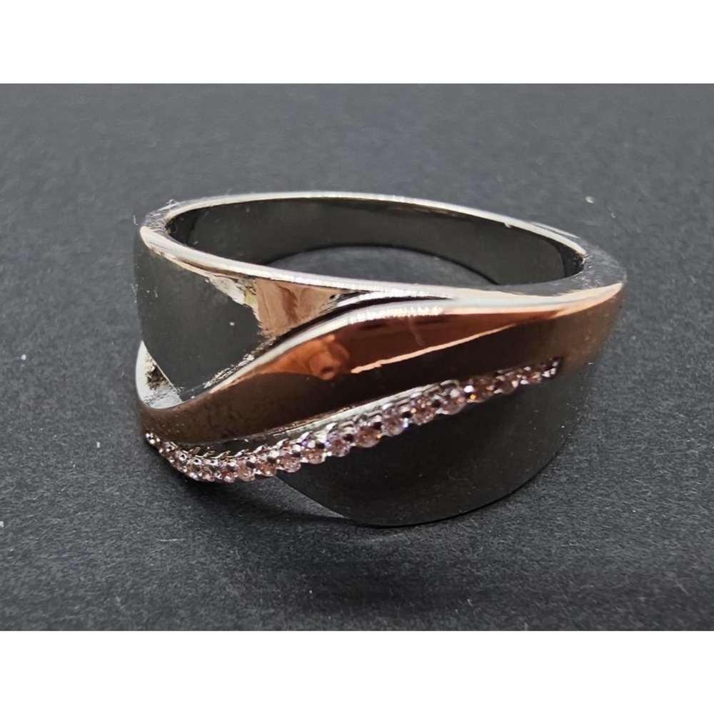 Silver Tone Rose Gold Crystal Crisscross Ring Womens Size 11 Fashion Jewelry